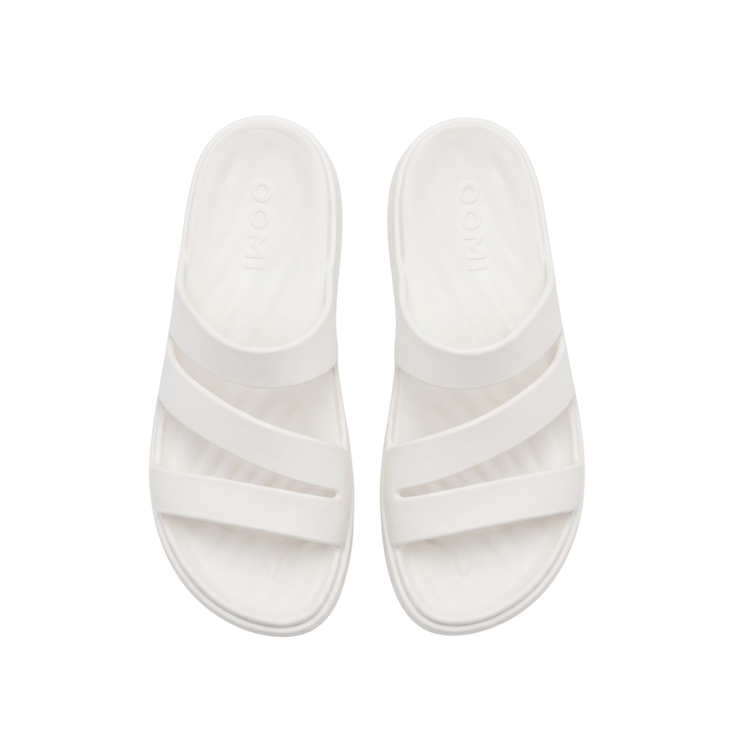 The OOMI Strappy Loop Sandals™