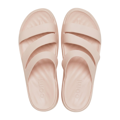 The OOMI Strappy Loop Sandals™